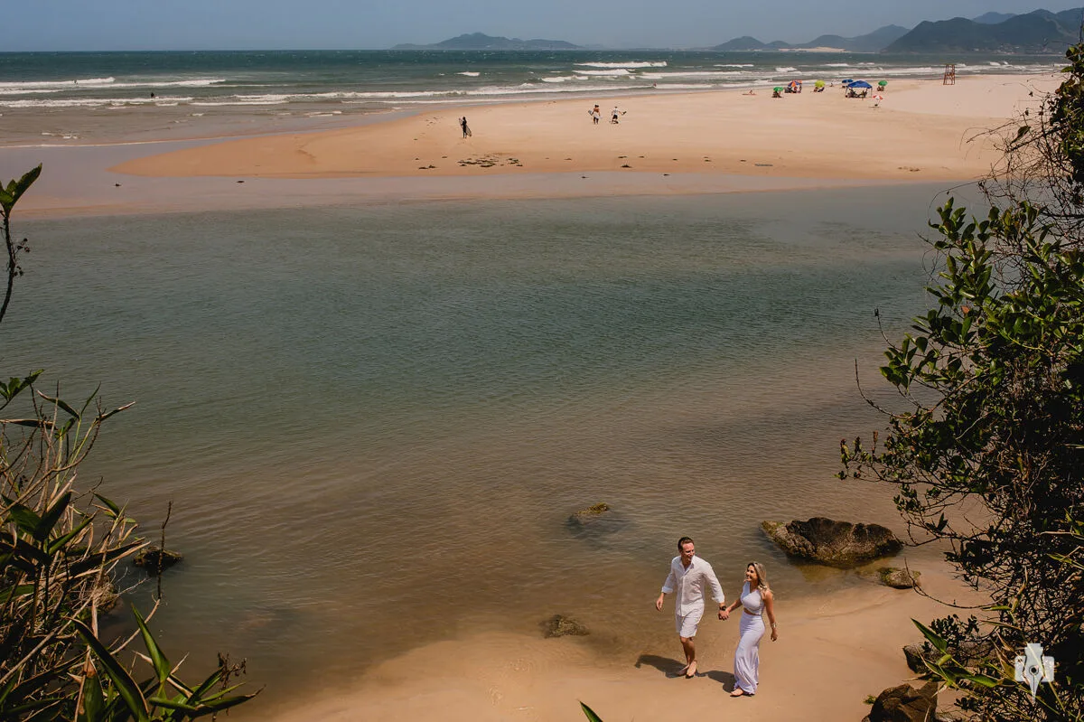 Ensaio Pré Casamento na Guarda do Embaú | Tatiana e Anderson | Fotografo casamento, Gramado, Serra Gaúcha, Beth Esquinatti e Nei Bernardes